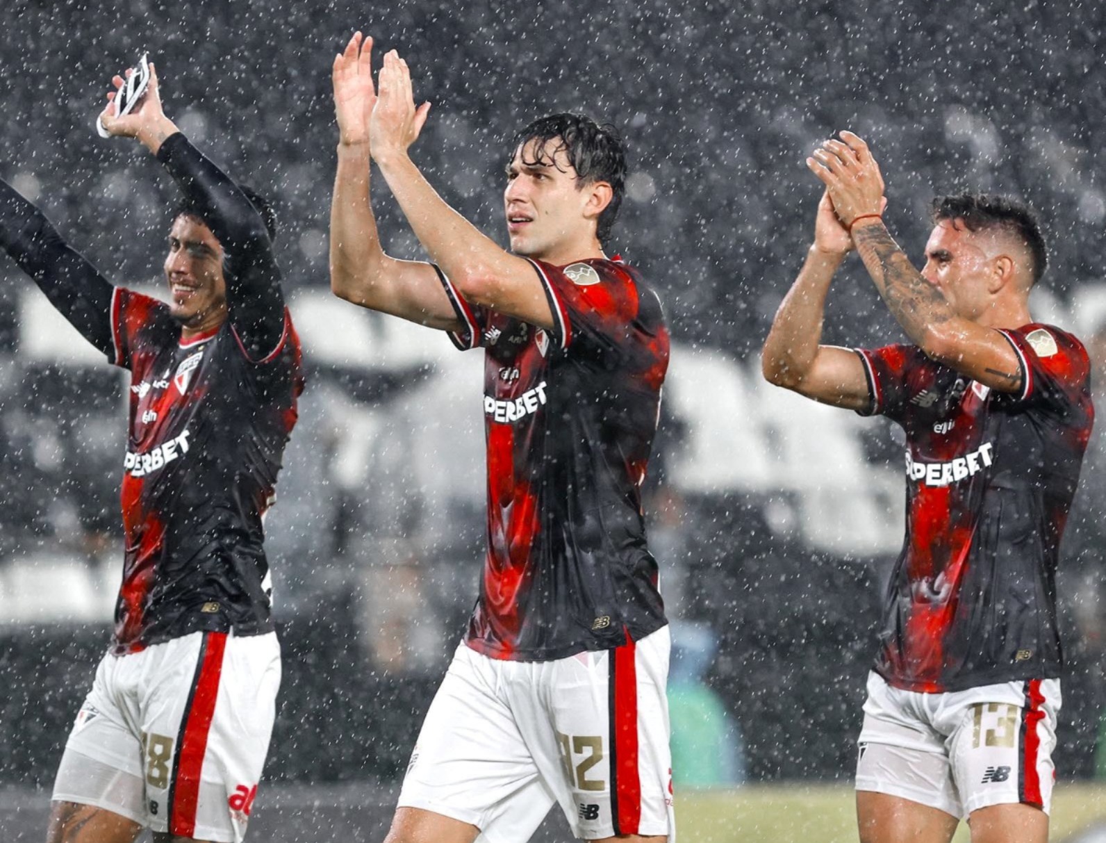 Imagem - São Paulo vence o Libertad e assume liderança do grupo D na Libertadores