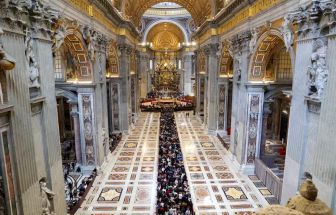 Vaticano diz que 150 mil pessoas visitaram velório do papa Francisco