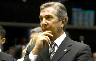 Defesa de Collor cita Parkinson e bipolaridade e pede prisão domiciliar