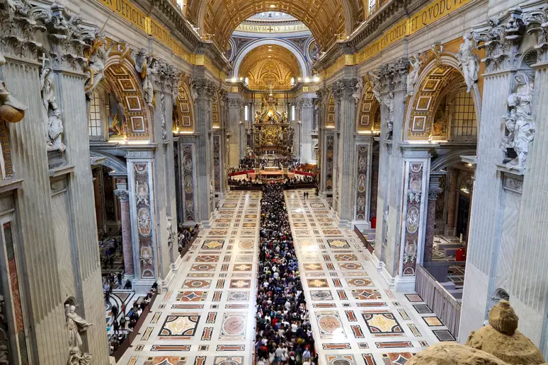 Imagem - Vaticano diz que 150 mil pessoas visitaram velório do papa Francisco