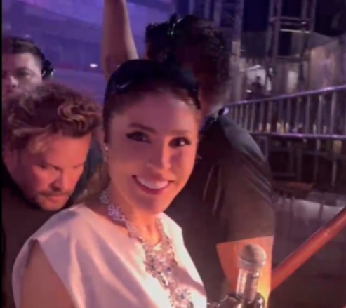 Imagem - Manu Bahtidão esquenta público no Mangueirão antes de show de Jorge e Mateus