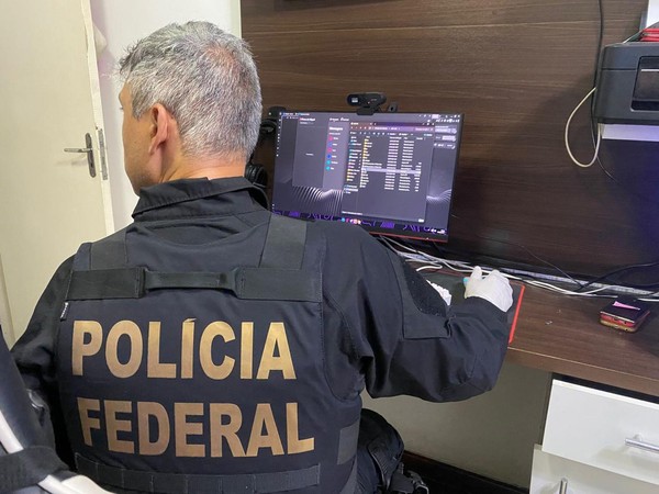 Imagem - Polícia Federal divulga edital com 192 vagas e salários de até R$ 11 mil; saiba mais