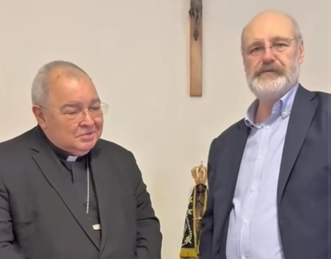 Imagem - Cardeais brasileiros prestam últimas homenagens ao Papa Francisco; assista