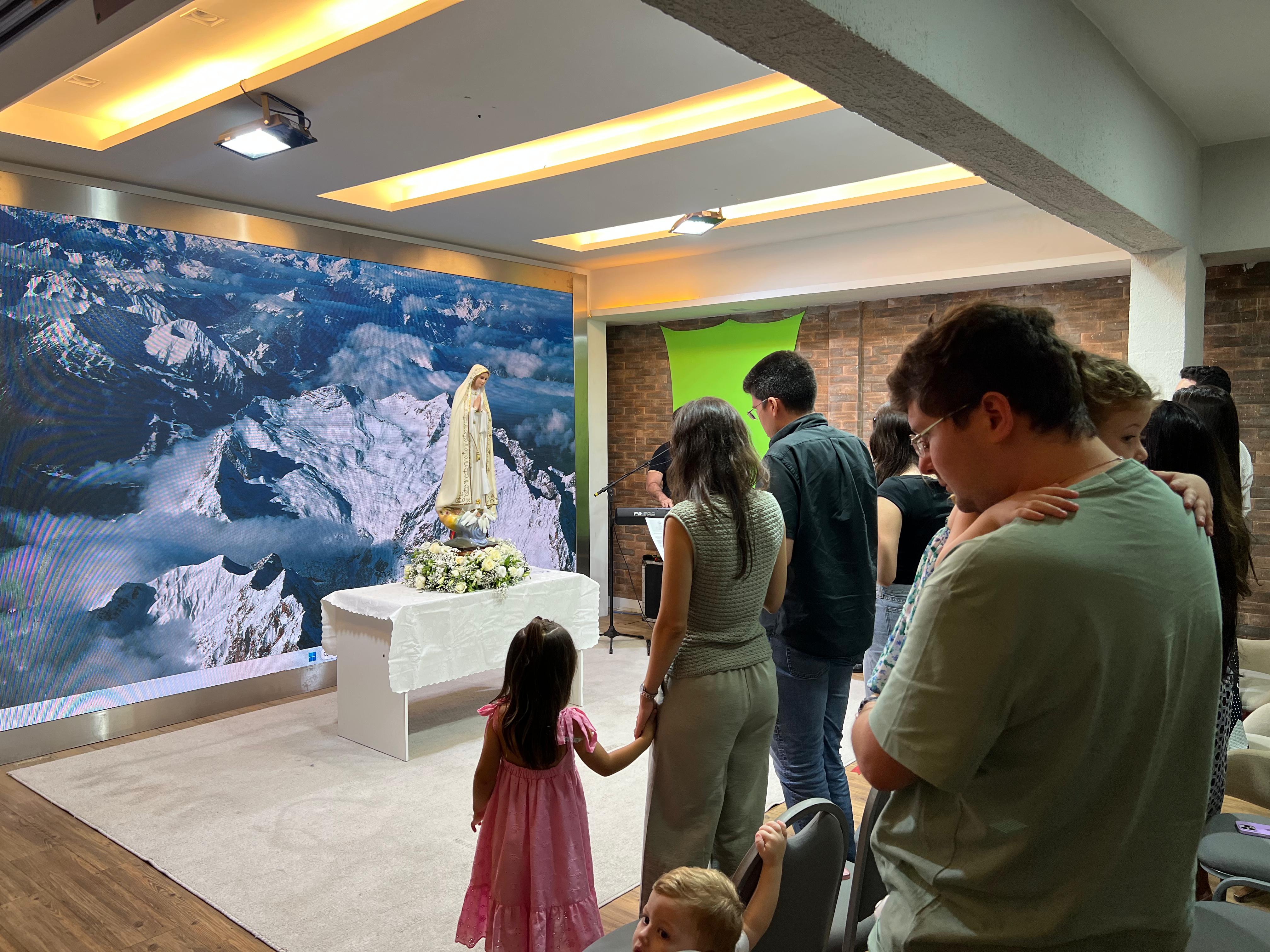 Imagem - Imagem de Nossa Senhora de Fátima recebe homenagem na sede do Grupo Roma