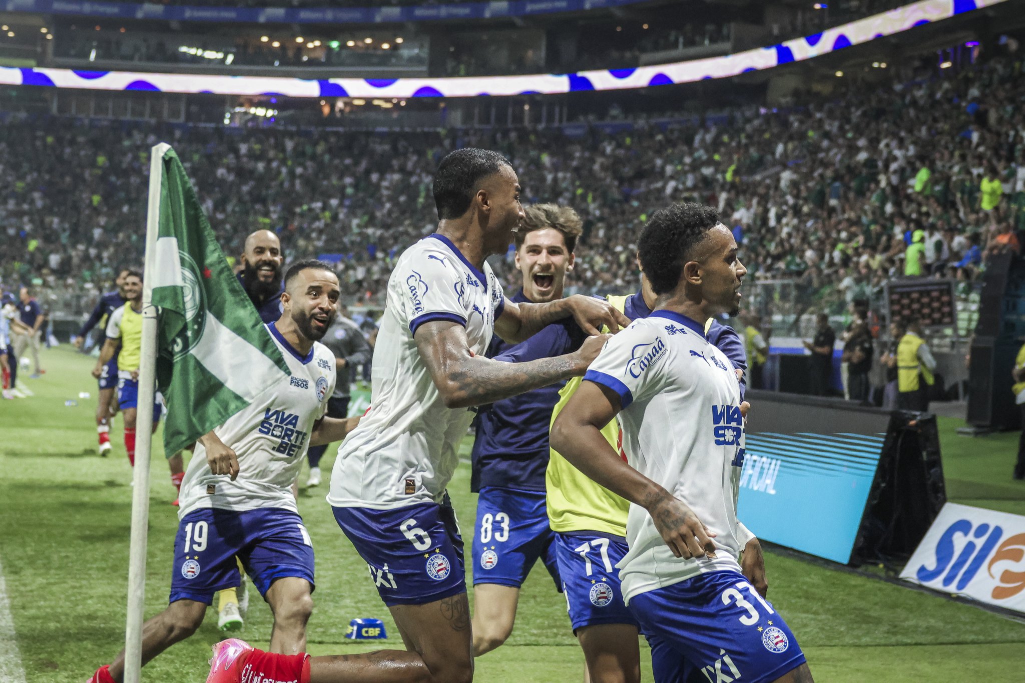 Imagem - Bahia vence o Palmeiras no Allianz Parque pela primeira vez e sobe na tabela do Brasileirão