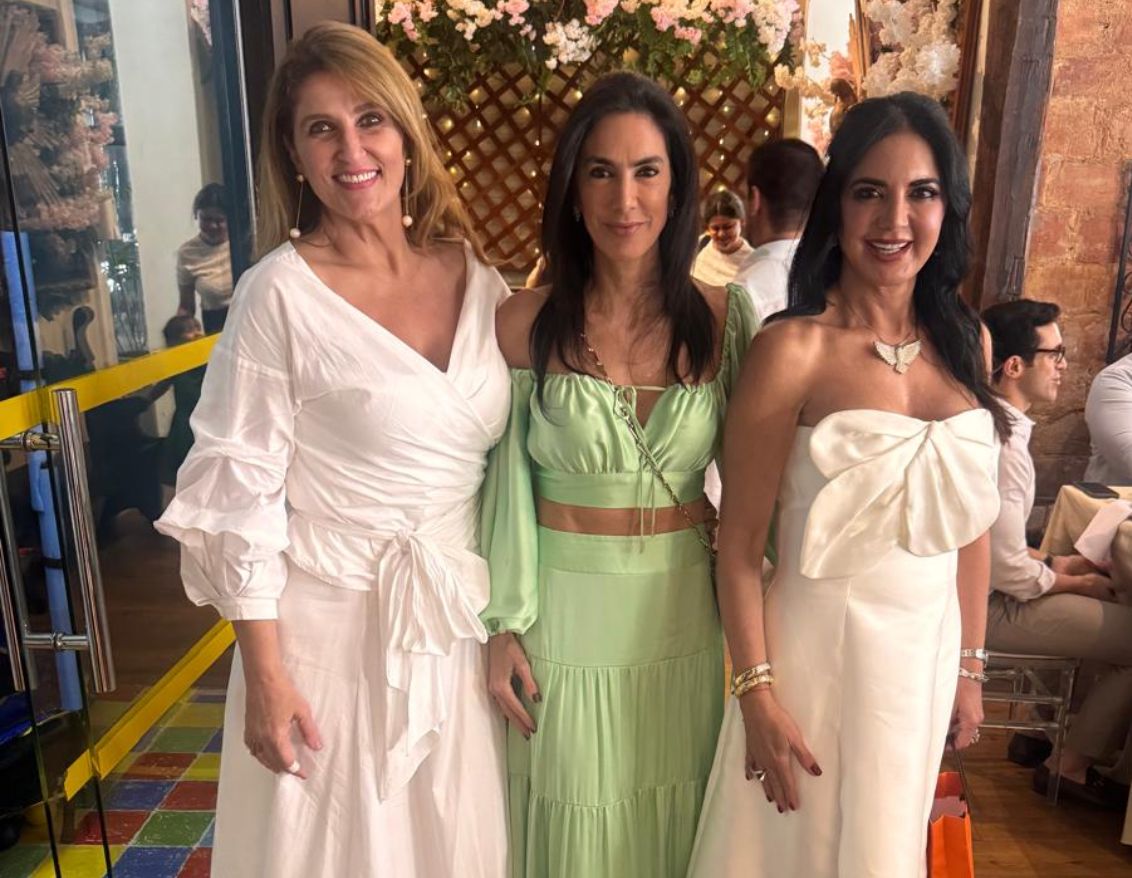 Synthia, Debora e Fadia Freire