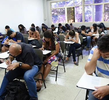 Imagem - Inscrições de jovens e adultos para Encceja encerram nesta sexta-feira