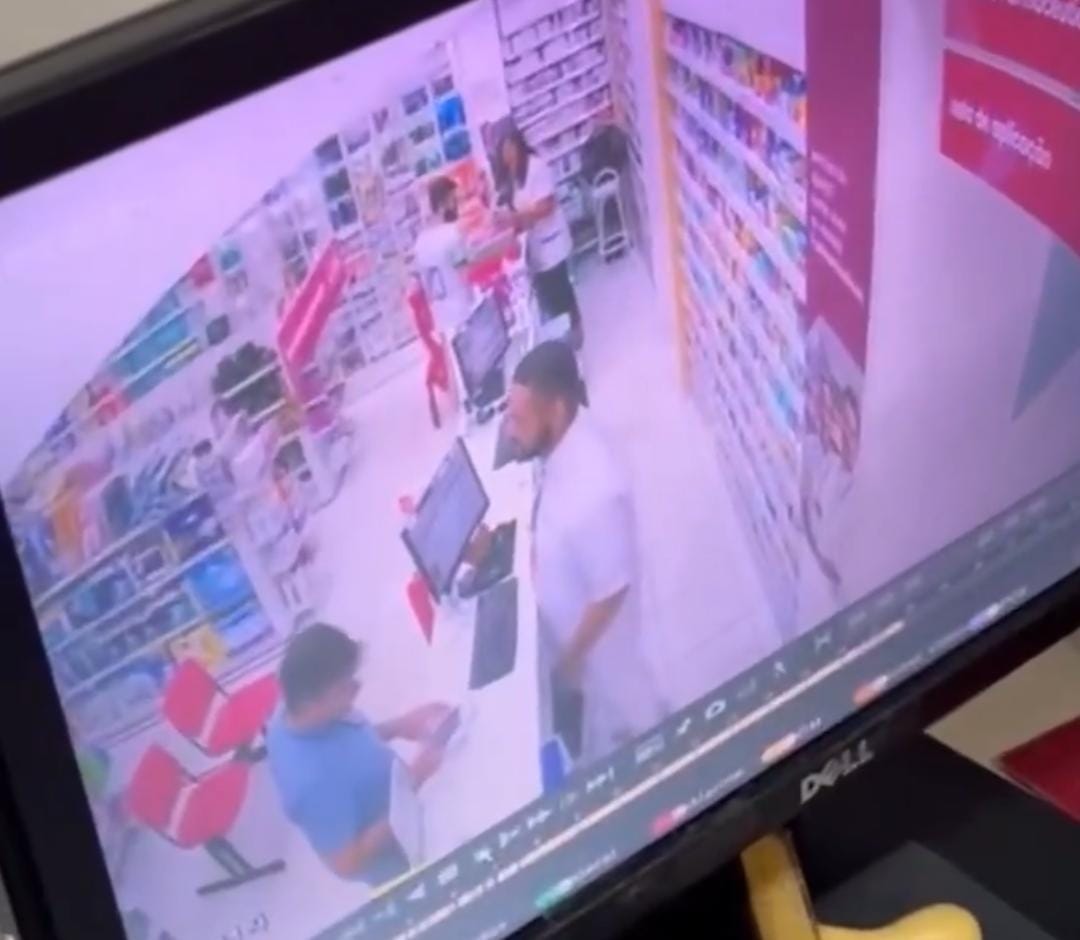 Imagem - Câmera de segurança flagra momento da morte de policial militar em farmácia de Ananindeua