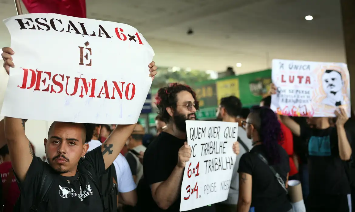 Jornada menor e mudança na escala semanal são temas de atos -