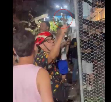 Imagem - Vídeo: idoso tenta ‘exorcizar’ fãs da Lady Gaga no Rio