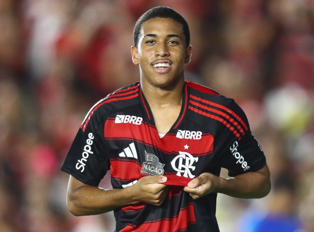 Jovem de 17 anos marcou o gol da vitória do Mengão - 