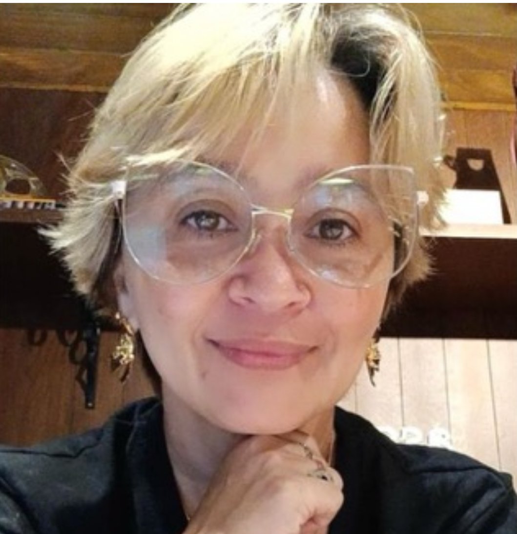 A sommelière Tatiany Falcão 