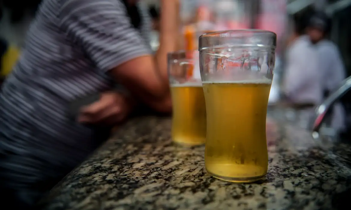 Imagem - Consumo de álcool cai entre os brasileiros, aponta pesquisa