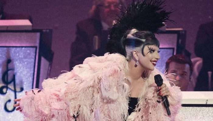 (Show de Lady Gaga tem filas de 1h, metrô cheio e Pabllo Vittar como DJ)
