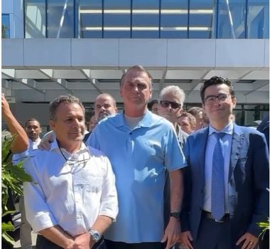 Imagem - Vídeo: Bolsonaro deixa hospital em Brasília andando