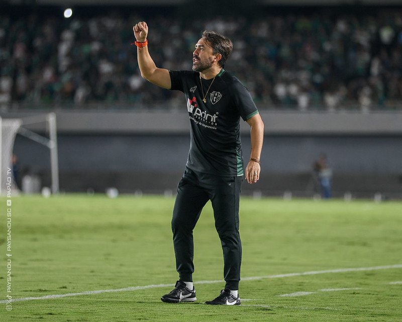 Imagem - Pressionado no Paysandu, Luizinho lamenta mais uma derrota: 'está faltando alguma coisa'