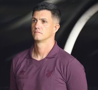 Imagem - Técnico vice campeão da Sul-Americana entra na mira do Remo; confira