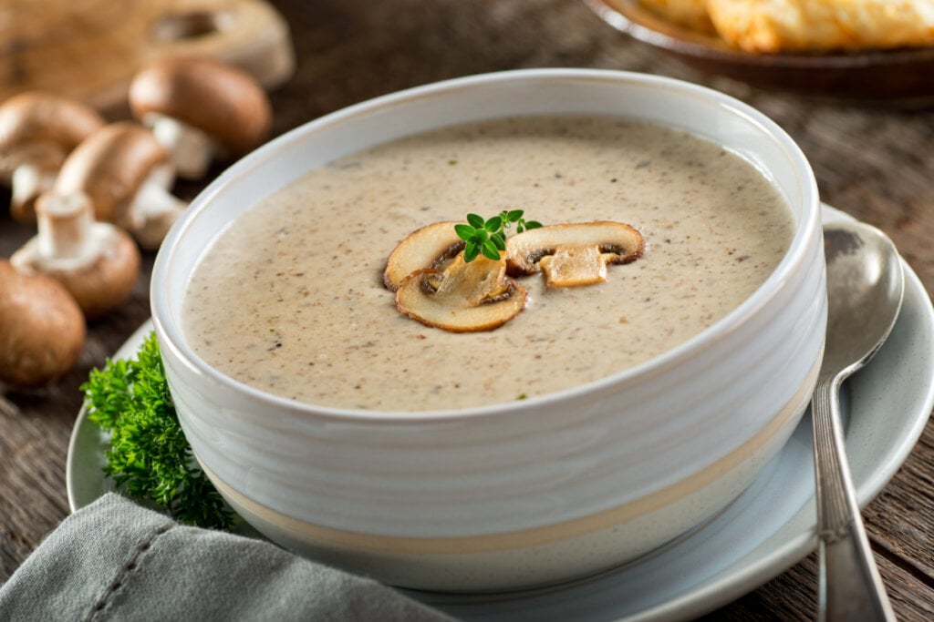 Creme de cogumelo (Imagem: Foodio | Shutterstock)