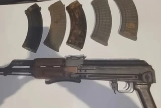 Fuzil é encontrado em casa abandonada no bairro do Benguí, em Belém