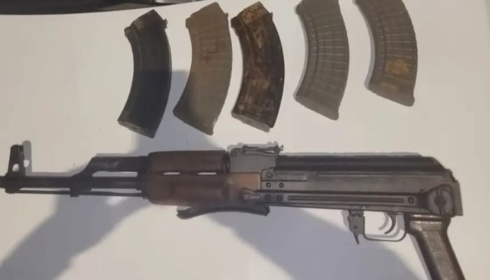 Imagem - Fuzil é encontrado em casa abandonada no bairro do Benguí, em Belém