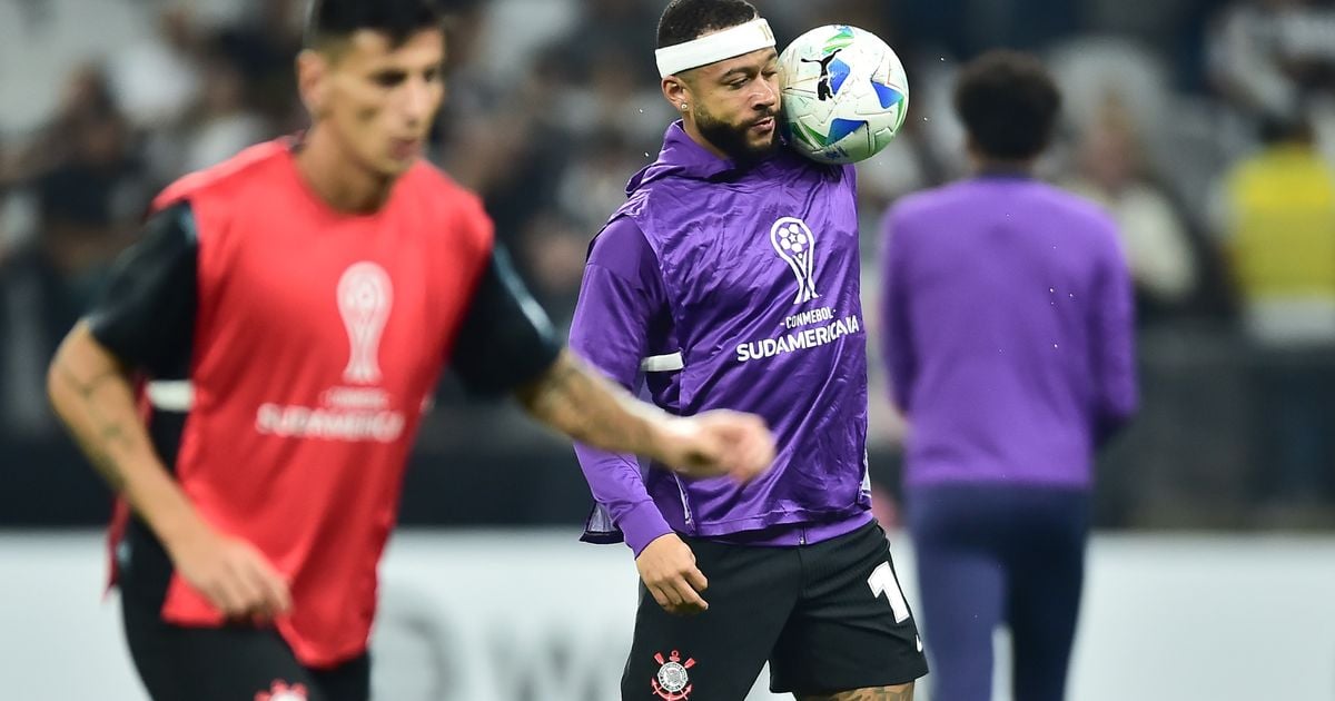 Depay marcou o único gol do Timão -