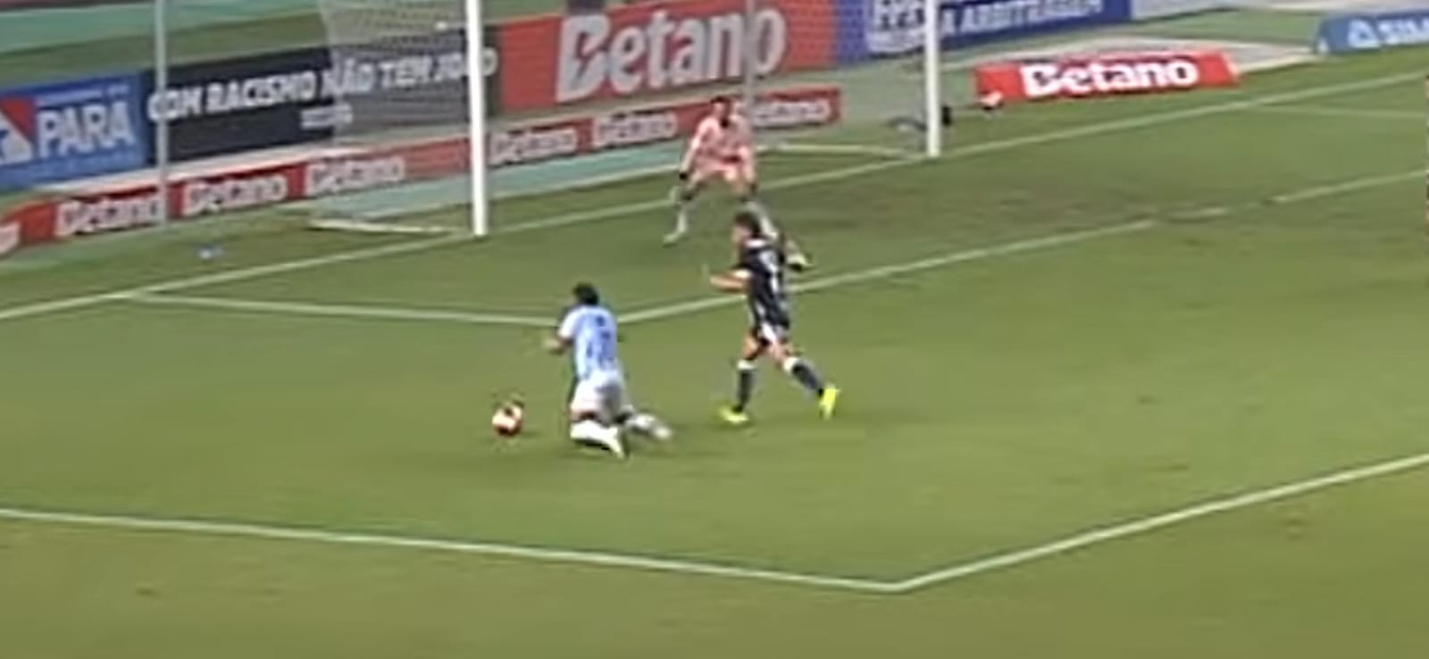 Imagem - Clube do Remo pede áudios do VAR após lance polêmico no clássico Re-Pa