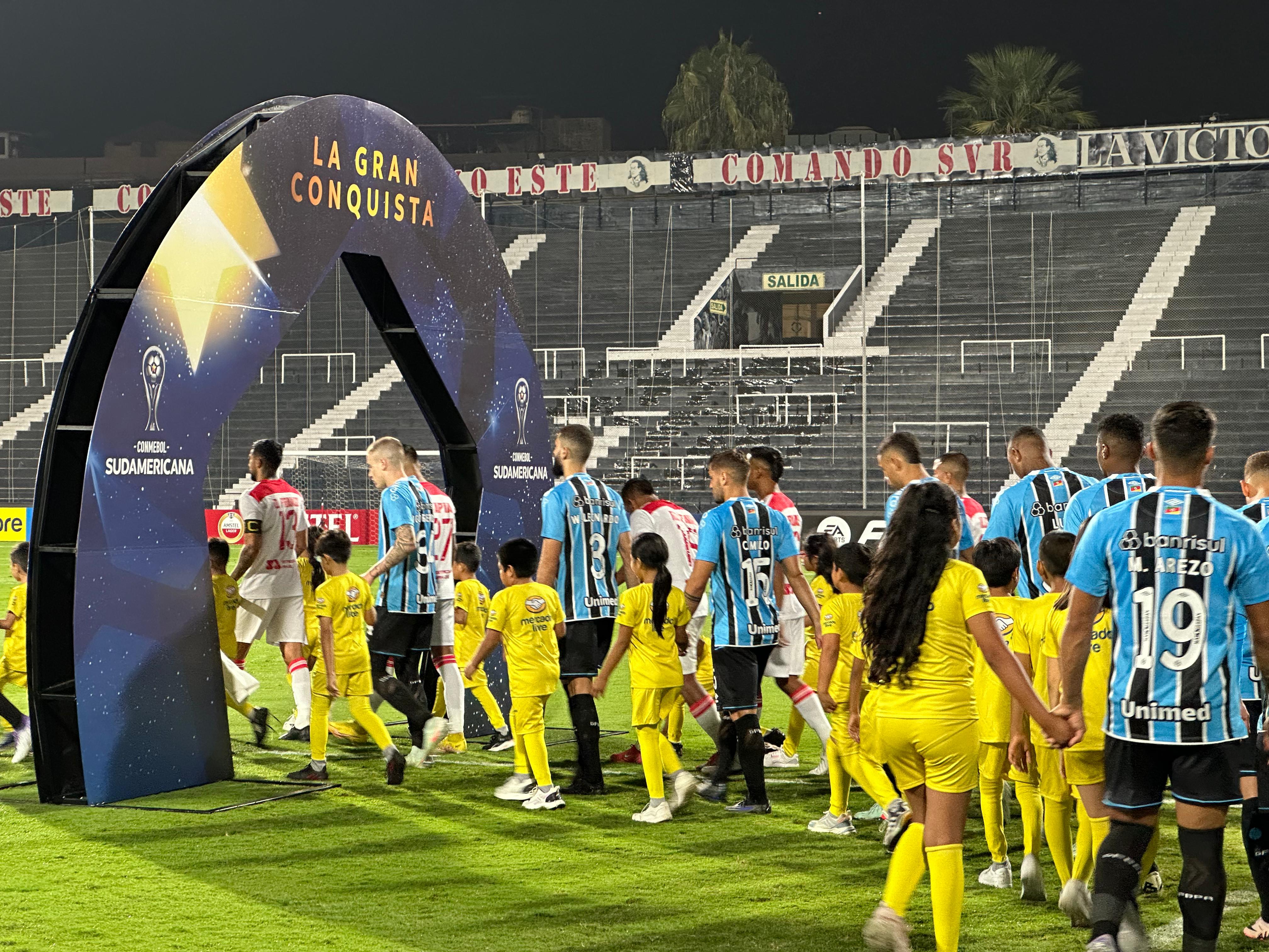 Imagem - Grêmio empata sem gols com Atlético Grau e decide classificação na Sul-Americana contra o Godoy Cruz