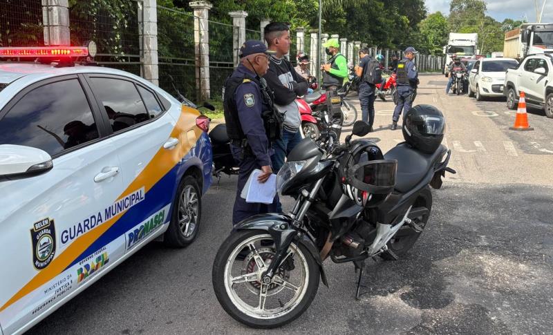 Imagem - Fiscalização segue intensa em remover veículos irregulares de Belém