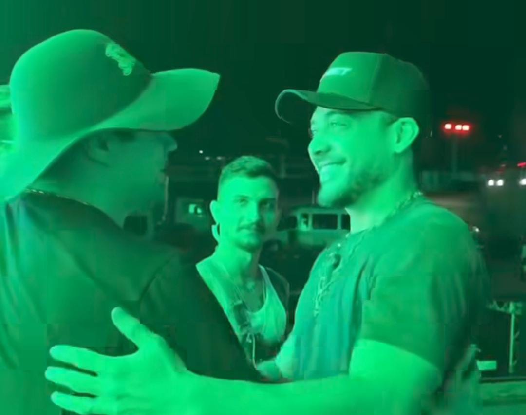 Imagem - Cantor Natanzinho chora ao agradecer Wesley Safadão