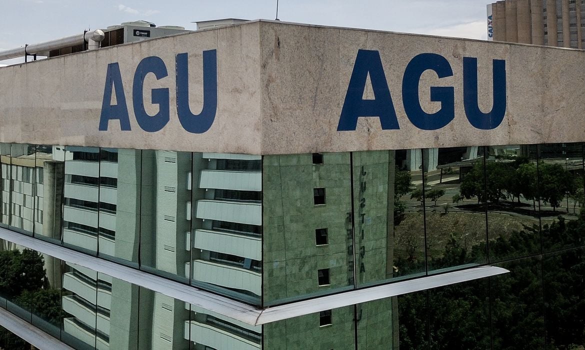 (O órgão entrou com pedido de mudança na ação cautelar ajuizada na quinta-feira (8) contra as associações investigadas.)
