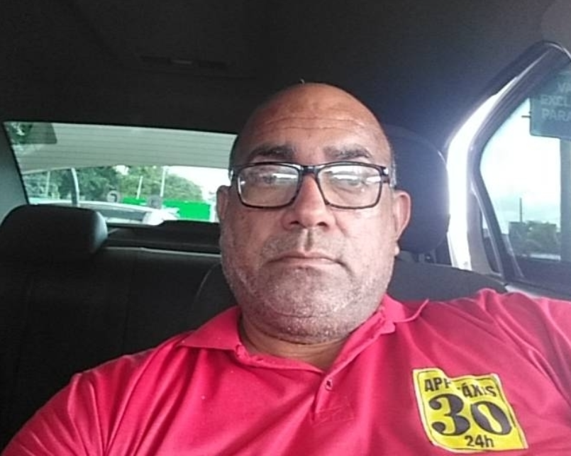 O taxista Odinelson Almeida da Silva, foi identificado como um dos mortos no tiroteio.