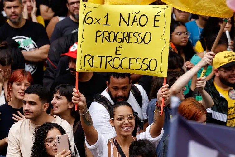 Imagem - Desafio para fim da escala 6x1 é convencer Congresso, diz Ministro do Trabalho