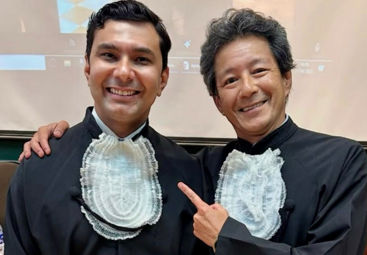 Franklin Rocha e Luiz Carlos Ishida, coordenador do Grupo de Rinoplastia do Hospital das Clínicas da FEMUSP, um dos membros da banca examinadora.