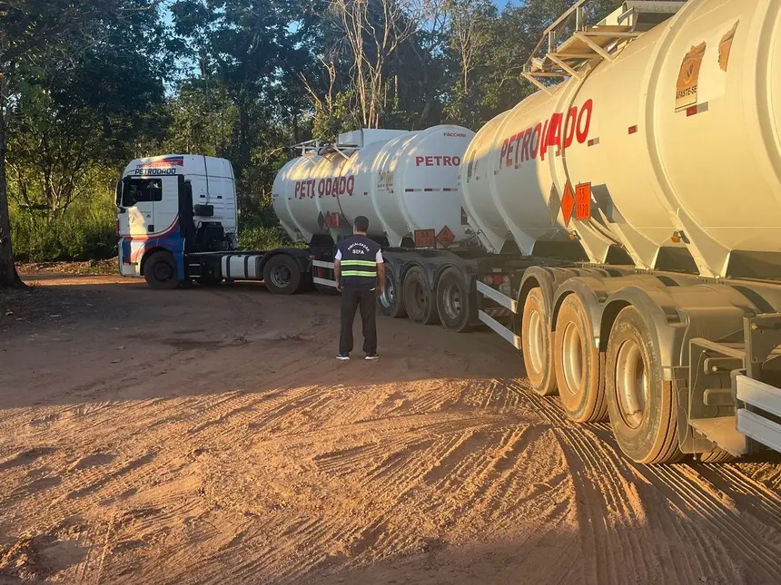 Imagem - Sefa apreende mais de 117 mil litros de álcool etílico em fiscalização no Pará