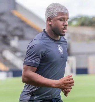 Imagem - Remo atualiza estado de saúde do meia Jaderson: ‘estável’
