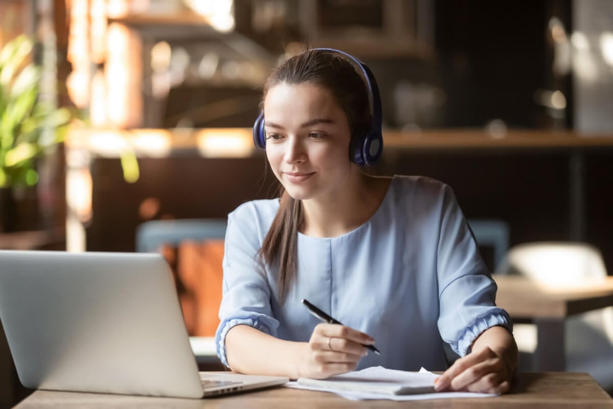 Organização é o segredo para o aprendizado (Imagem: fizkes | ShutterStock)