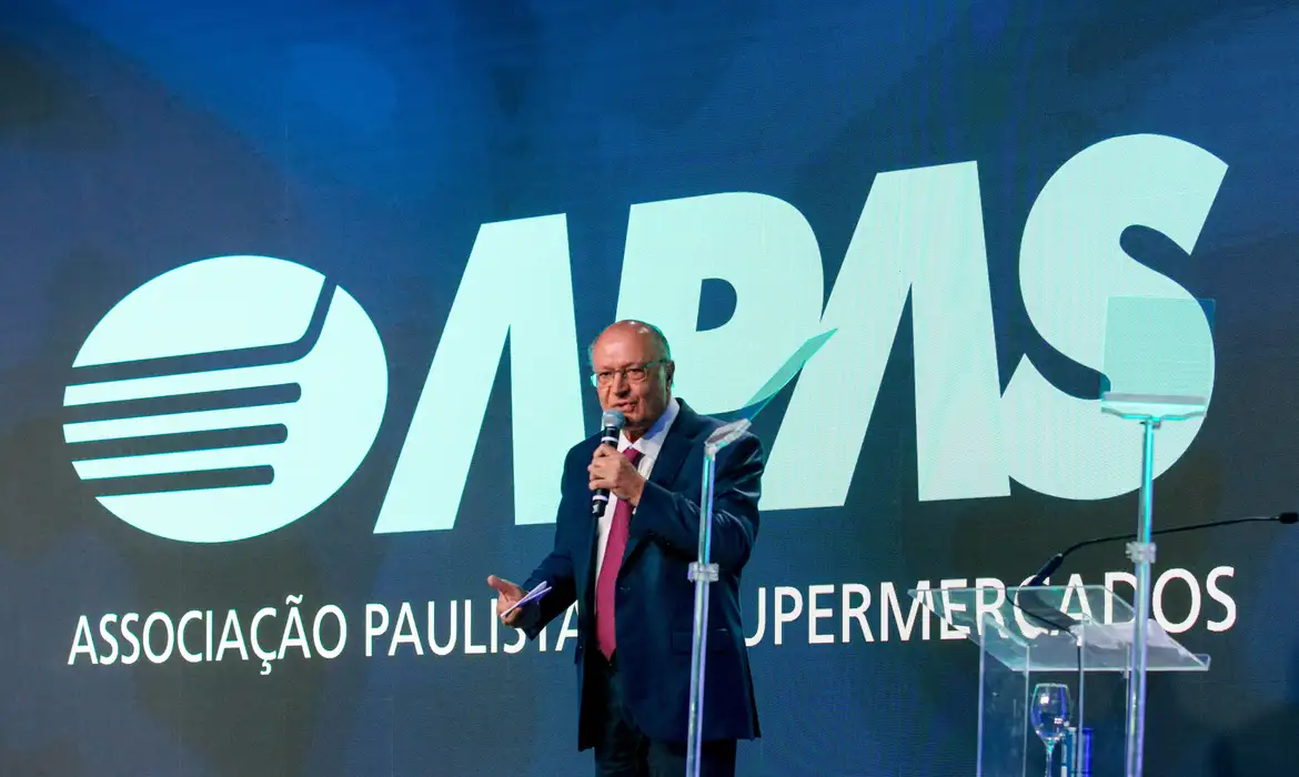 Presidente em exercício e ministro do Desenvolvimento, Indústria, Comercio e Serviços, Geraldo Alckmin.