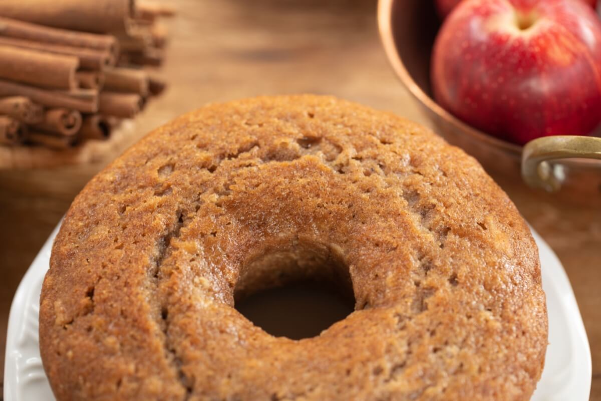Bolo de maçã com canela (Imagem: Carlos Santos RODAPE BR | Shutterstock)