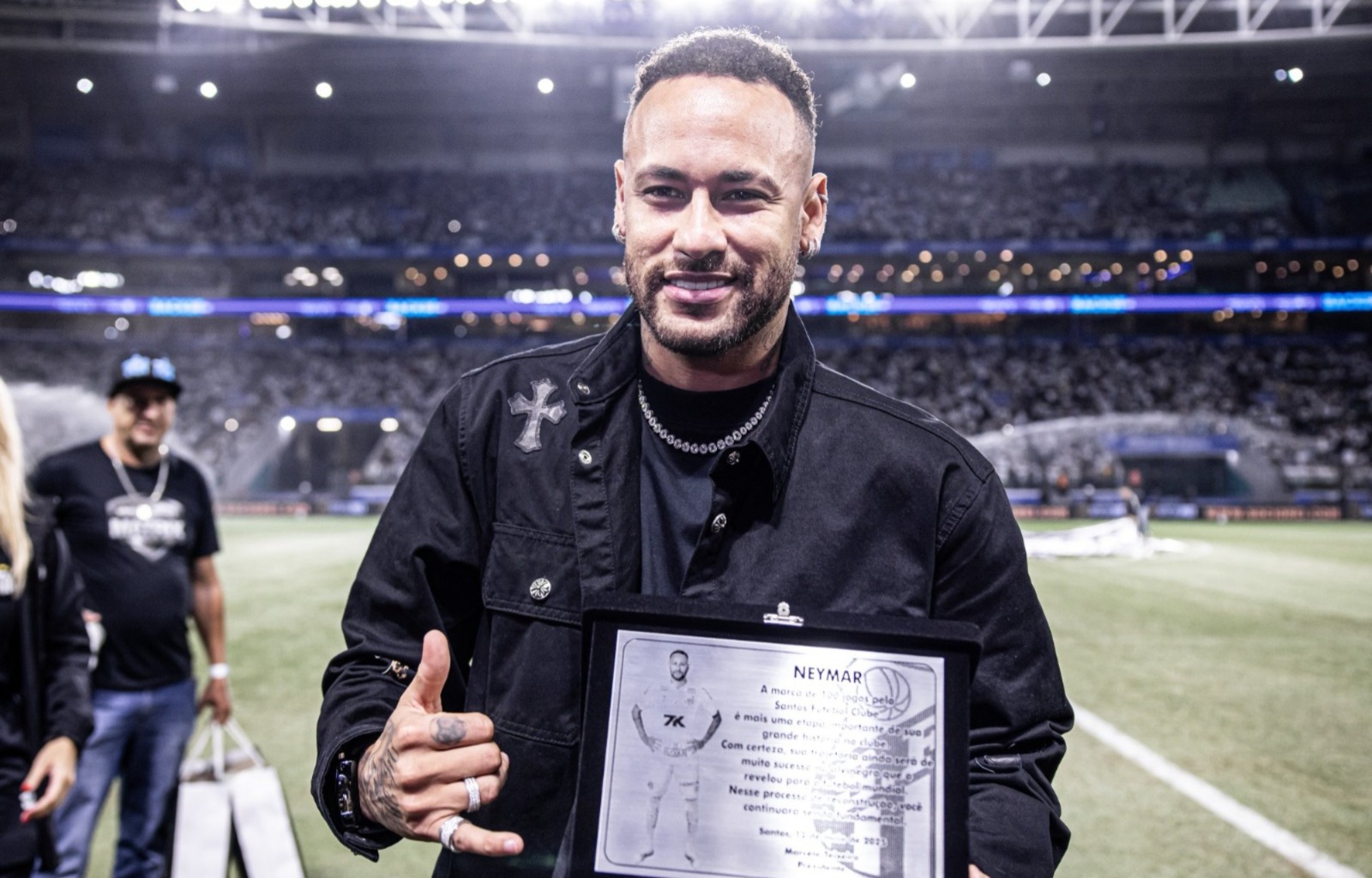 Imagem - Neymar viaja com o Santos e pode voltar aos gramados pela Copa do Brasil
