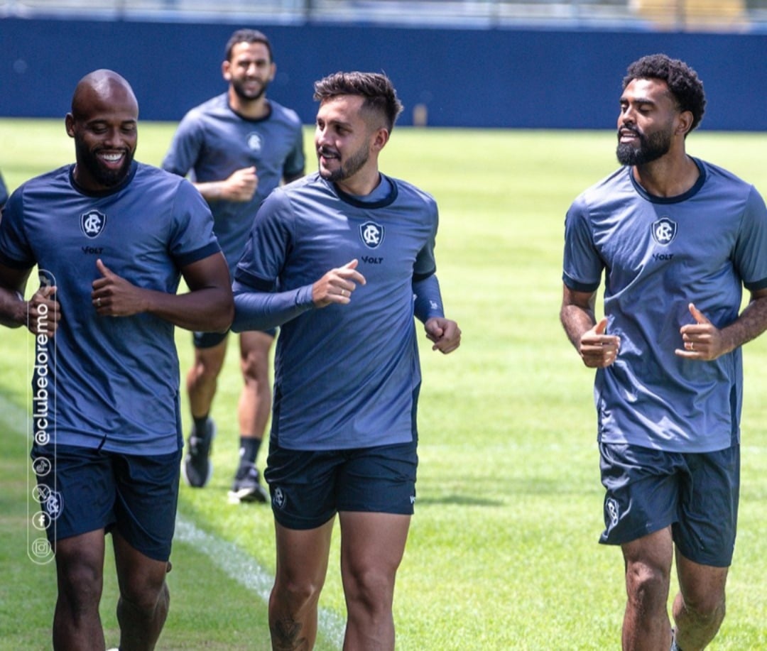 Leão vai com time quase alternativo para jogo contra o Vila - 