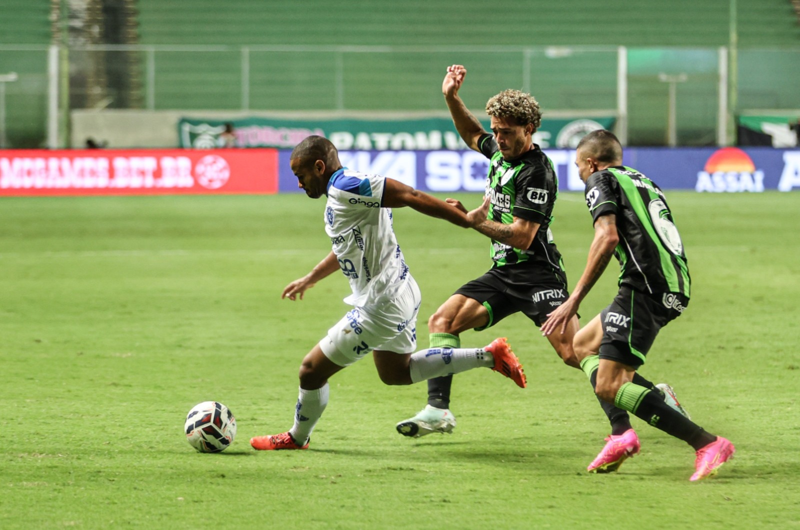 Imagem - Que vacilo: Paysandu constrói boa vantagem, mas leva empate no final