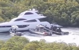 Russo rouba iate avaliado em R$ 10 milhões; homem foi preso após horas de perseguição