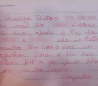 Imagem - Mulher é resgatada de cárcere privado após filho entregar bilhete a direção da escola