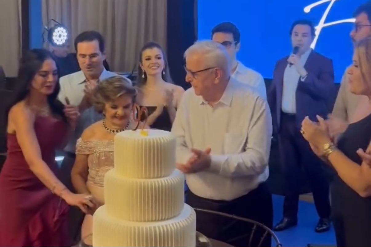 Antônio e Cléa Farah. Ele saudou e agradeceu a presença de todos. 