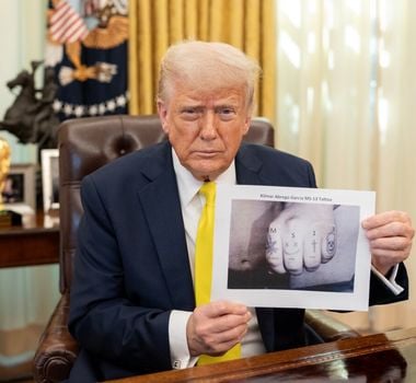 Imagem - Suprema Corte barra novamente Trump de deportar venezuelanos sob lei do século 18