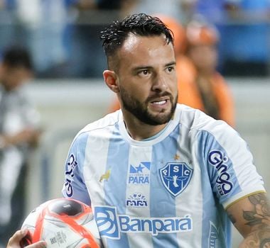 Imagem - Silêncio da diretoria do Paysandu reforça rumores sobre saída do meia Giovanni