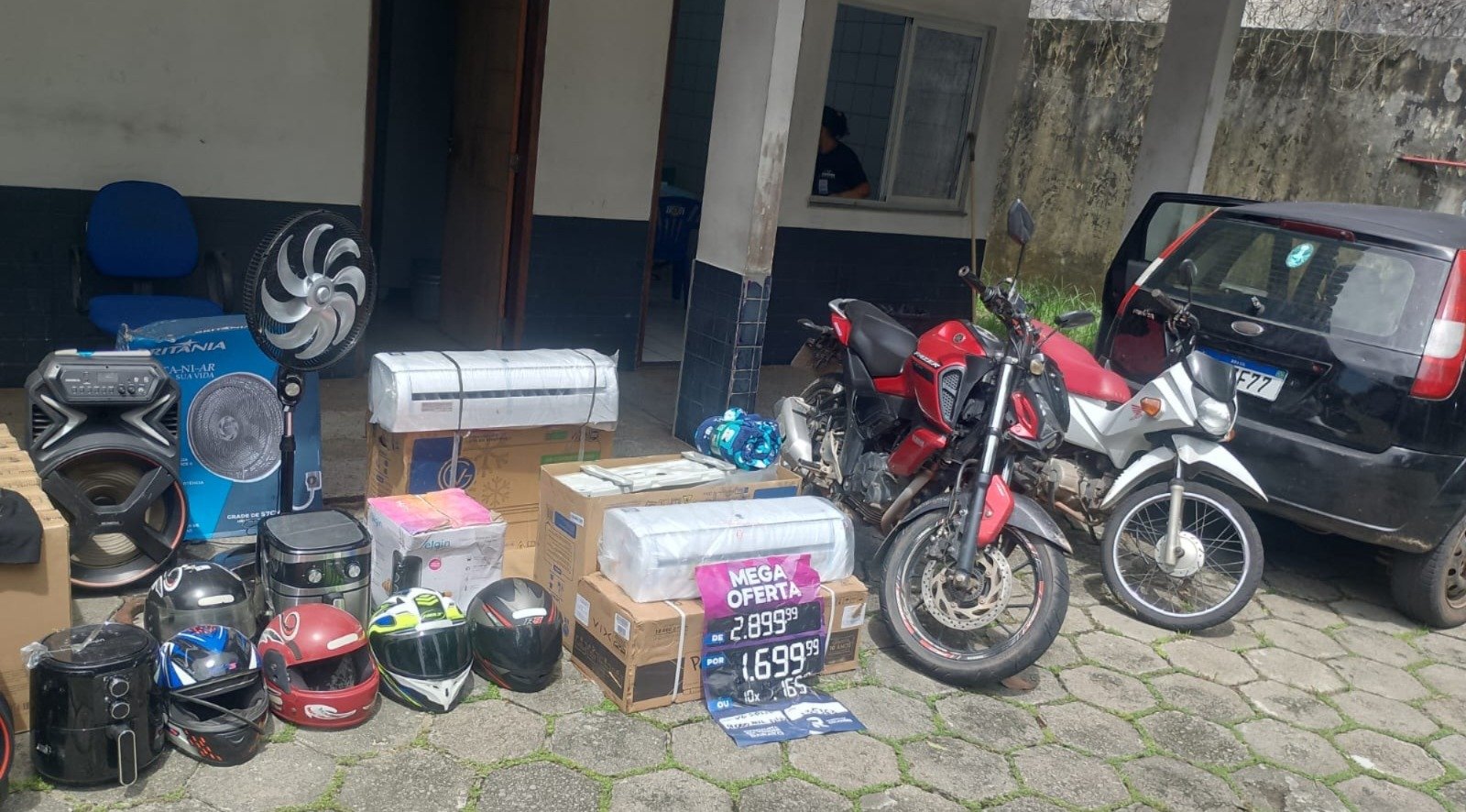 Grupo é preso e objetos furtados de loja de colchões na Pratinha são recuperados em Belém.