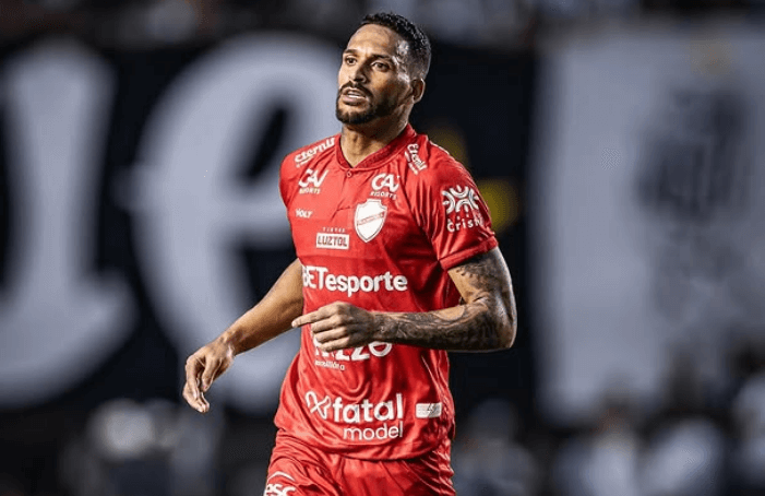 Paysandu sonda Junior Todinho, mas atacante opta por seguir no Vila Nova