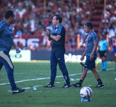 Imagem - 'Erro da arbitragem foi decisivo no resultado', diz Daniel Paulista após empate polêmico do Remo