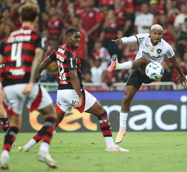 Imagem - Flamengo empata com Botafogo no Maracanã e vê Palmeiras abrir vantagem na liderança